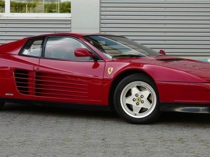 Ferrari Testarossa  de 1990