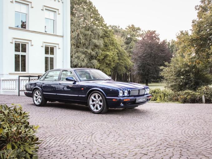 Jaguar Série - XJ XJR 4.0 V8 Supercharged de 2002