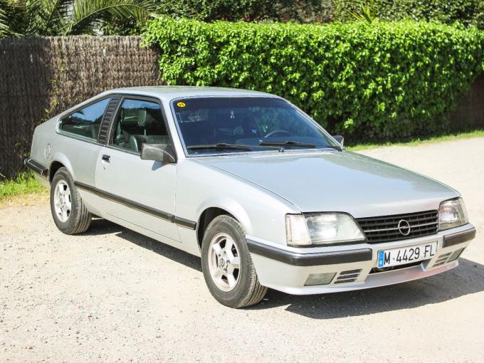 Opel Monza 3.0  de 1983
