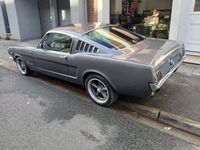 Ford Mustang Fastback 1965 de 1964