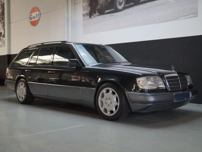 Mercedes-Benz E class 280 Kombi Elegance de 1994