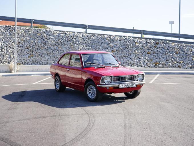 Toyota Corolla KE20 de 1976