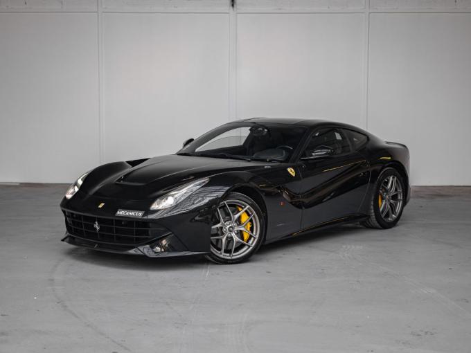 Ferrari F12 Berlinetta *Nero Daytona & Équipements de 2015