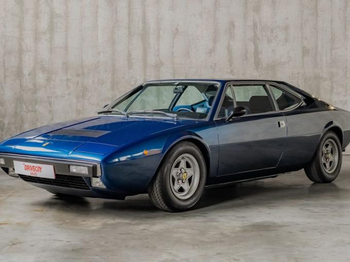 Ferrari 308 GT4 Dino de 1976