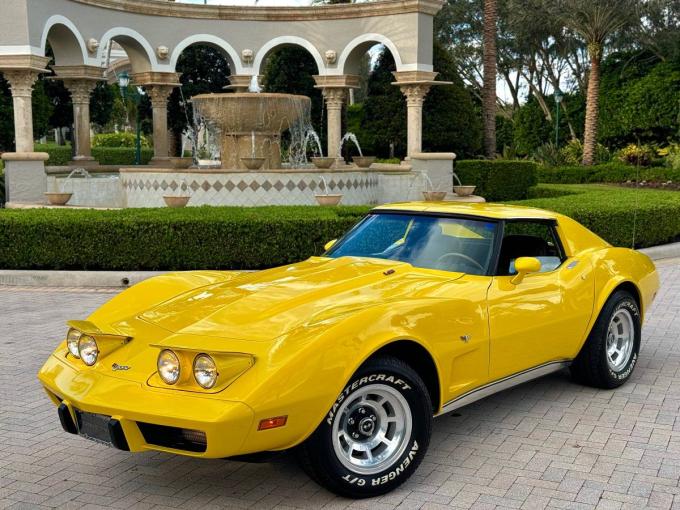 Chevrolet Corvette C3 de 1977