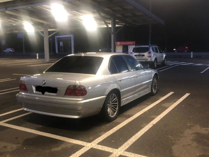 BMW Série 7 730 da pack de 2001