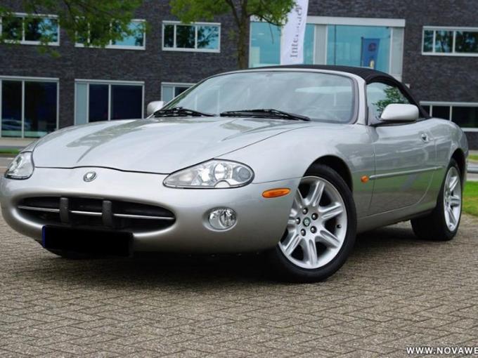 Jaguar XK8 Cabriolet de 1999