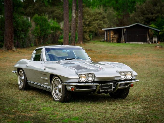Chevrolet Corvette C2 Sting Ray Split Window de 1963