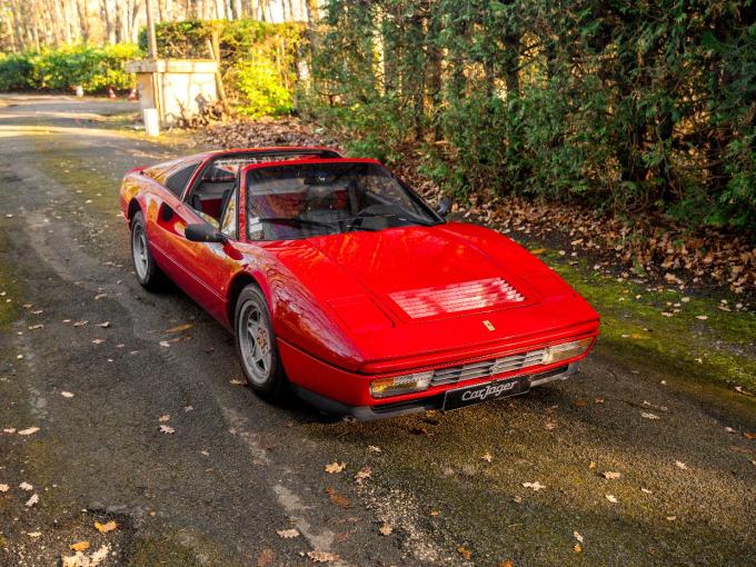 Ferrari 328 GTS de 1986