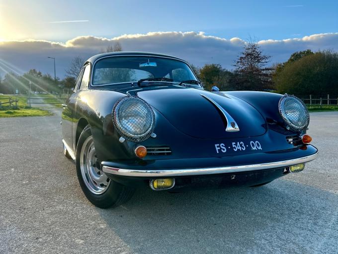 Porsche 356 C - toit ouvrant  de 1965