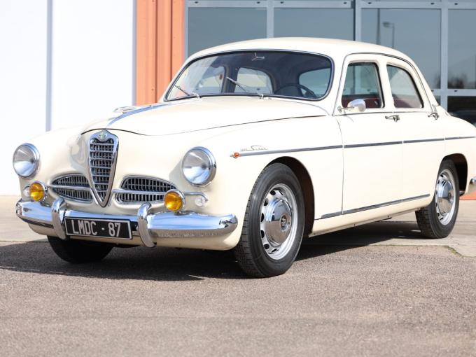 Alfa Roméo 1900 Super  de 1958