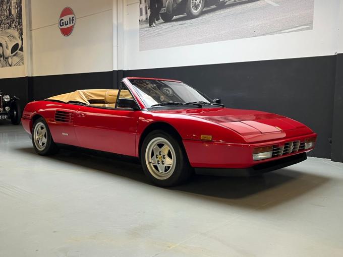 Ferrari Mondial T de 1990