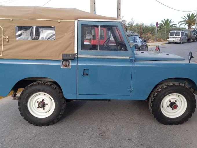 LandRover 88 S&eacute;rie II de 1973