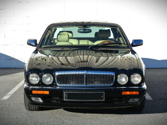 Daimler Double Six Version longue "Pr&eacute;sident" de 1995