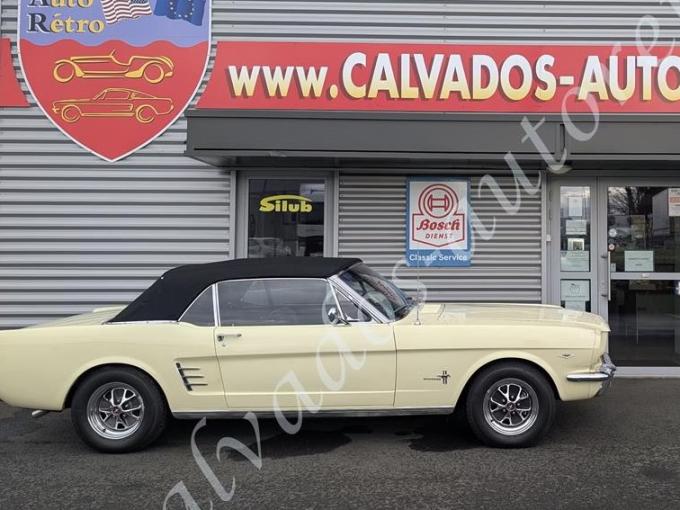 Ford Mustang V8 cabriolet de 1966