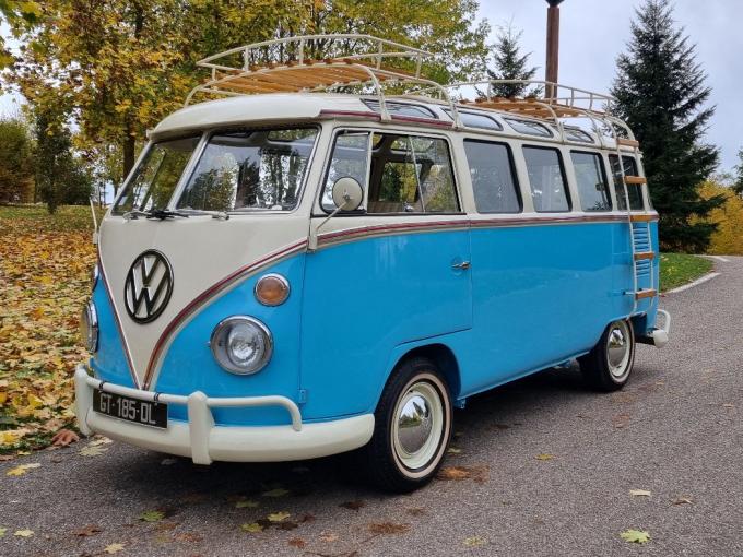 Volkswagen Combi T1 modifi&eacute; Samba 23 fen&ecirc;tres  de 1973