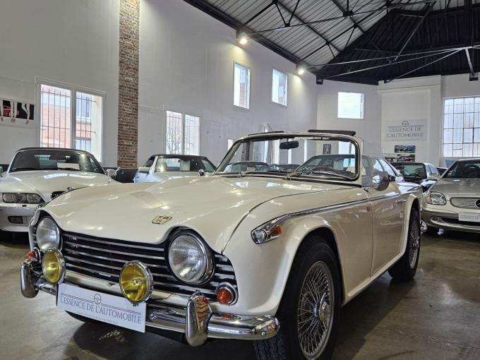 Triumph TR5 2.5 Pi 150 ch overdrive  de 1968
