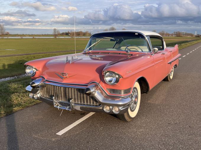 Cadillac Serie 62 V8 6.0 L de 1957