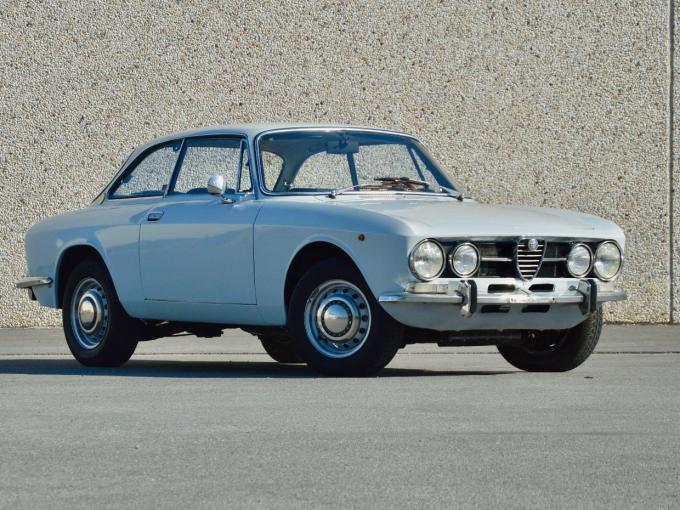 Alfa Roméo Giulia GT 1750 Veloce de 1970