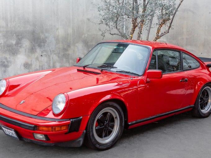 Porsche 911 S Coupe 3.2-Liter 5-Speed  de 1977