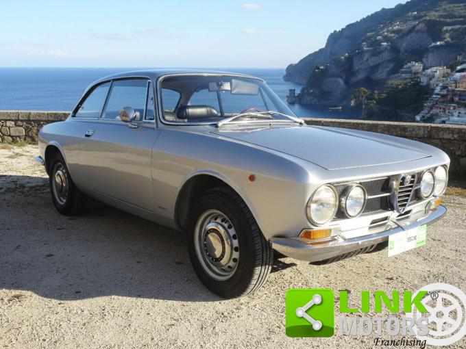 Alfa Roméo Giulia GT 1750 de 1971