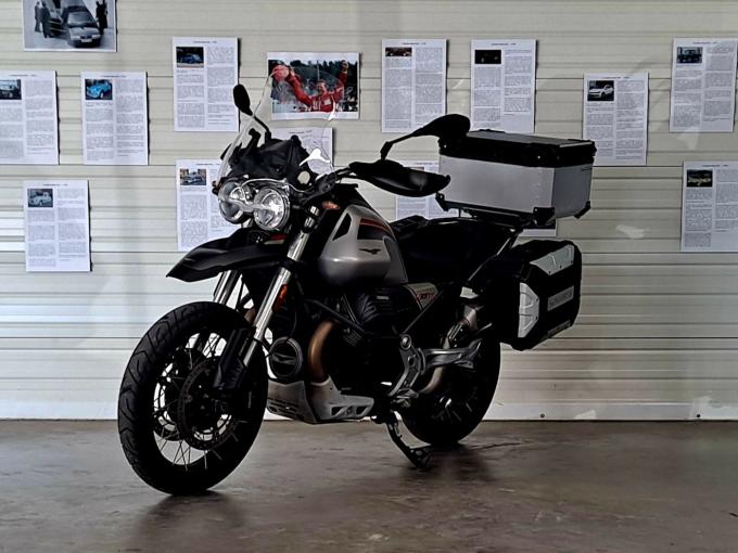 Moto Guzzi V85TT TRAVEL de 2023