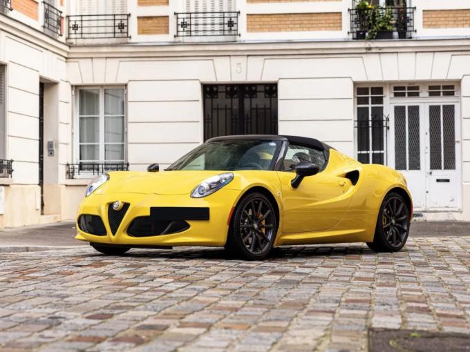 Alfa Roméo 4C Spider “6 000 km” de 2016