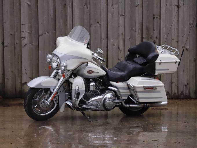 Moto Harley Davidson CVO Electra Glide de 2008