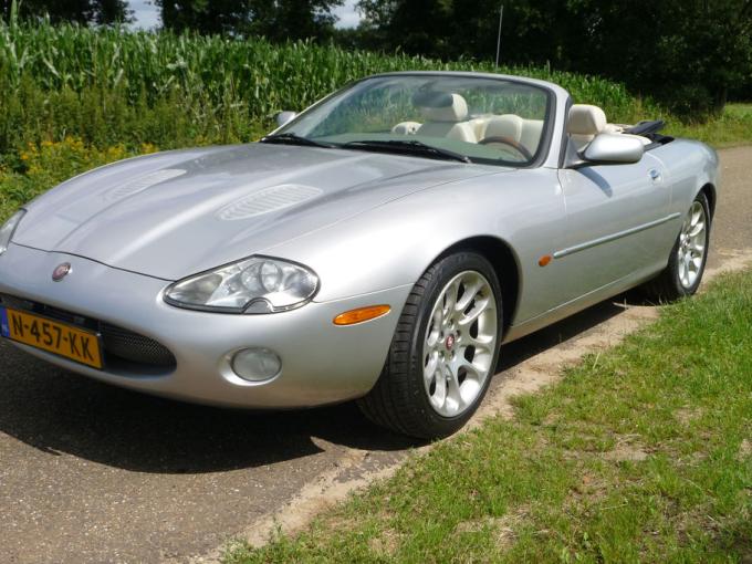 Jaguar XKR Cabriolet de 2001
