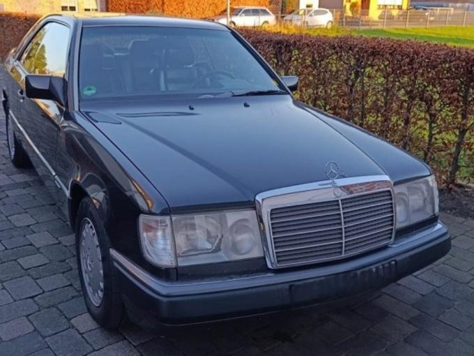 Mercedes-Benz CE 300 de 1990