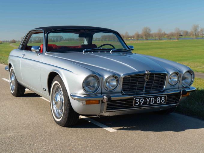 Jaguar Série - XJ 12 Coupé de 1975