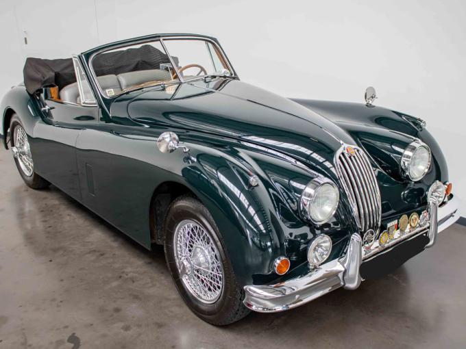 Jaguar Série - XK 140 DHC SE de 1956
