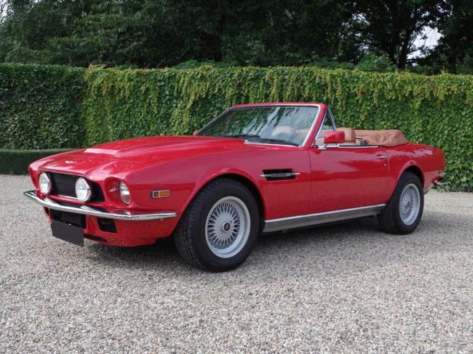 Aston Martin V8 volante de 1984
