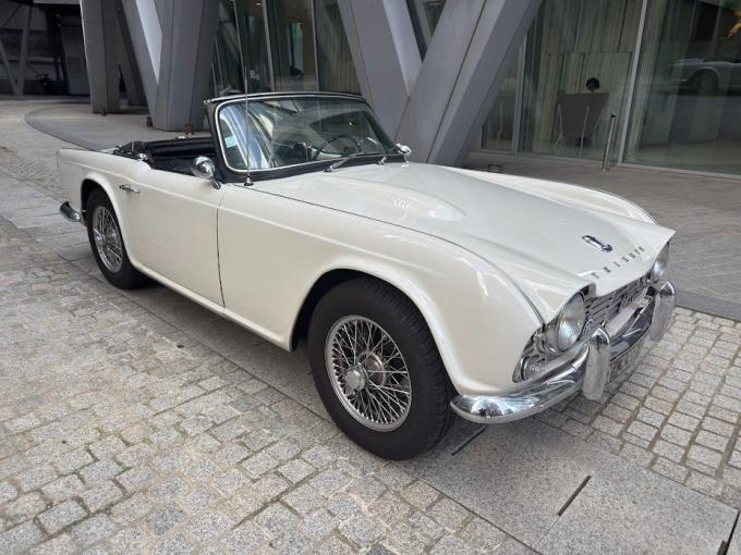 Triumph TR4 roadster de 1964
