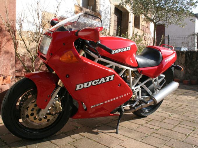 Moto Ducati 900 Supersport de 1993