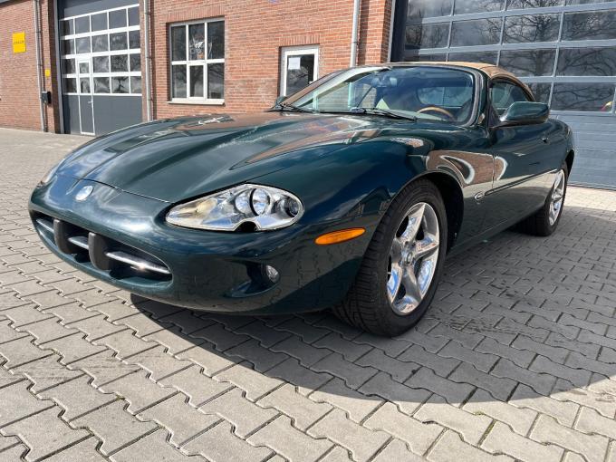 Jaguar XK8 convertible de 1999