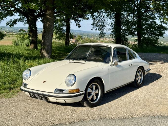 Porsche 911 S coup&eacute; de 1966