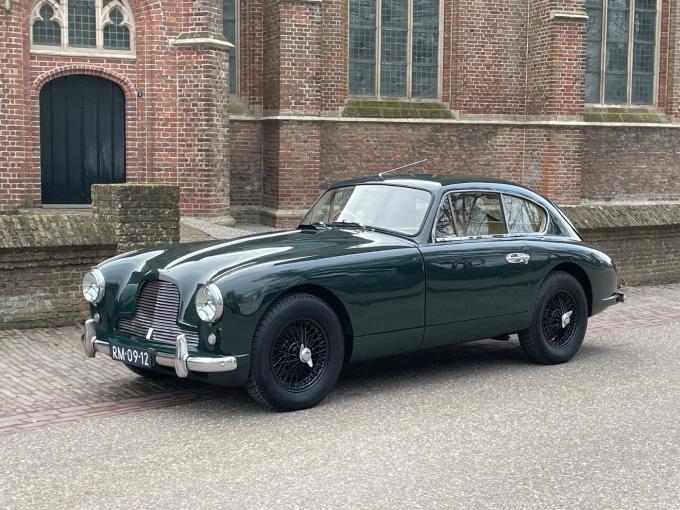 Aston Martin DB DB2/4 MK1 de 1955