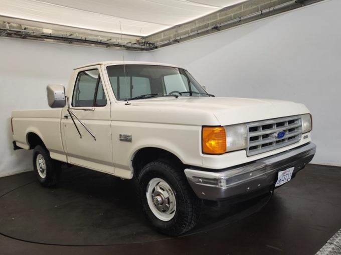 Ford Pick-up F-150 Custom 4×4 de 1989
