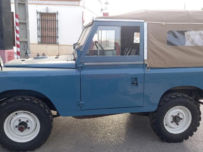 LandRover 88 S&eacute;rie IIA de 1974