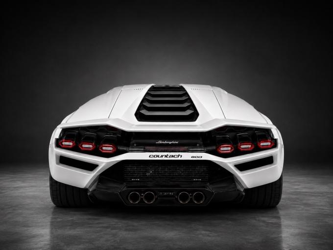 Lamborghini Countach LPI 800-4 V12 de 2022