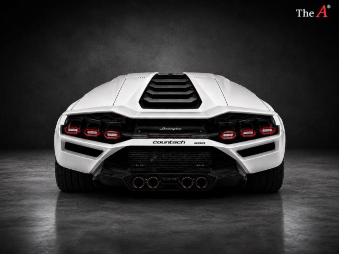 Lamborghini Countach LPI 800-4 V12 de 2022