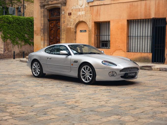 Aston Martin DB 7 Vantage V12 de 2001