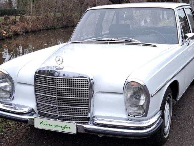 Mercedes-Benz SE 280 automatic. de 1968
