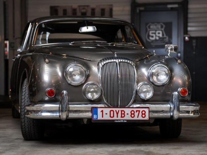 Daimler 250 V8 de 1964
