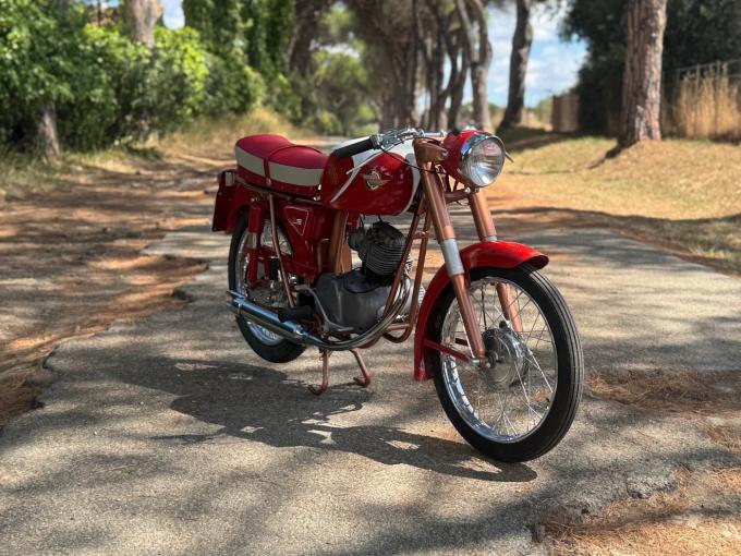 Moto Ducati 98 TS de 1961