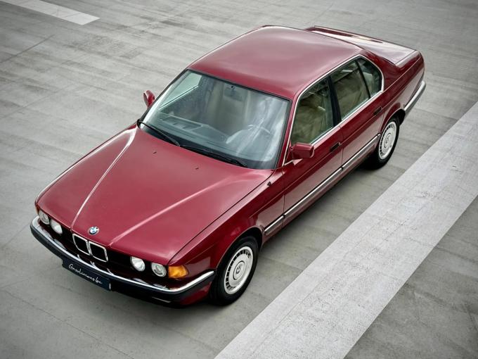 BMW Série 7 E32 730i de 1992