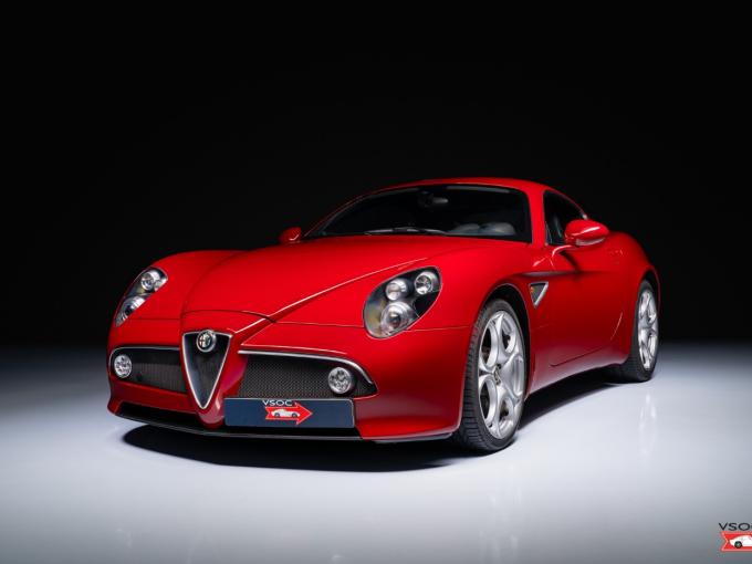 Alfa Roméo 8C Competizione - &lsquo;Rosso Alfa&rsquo; with black leather! de 2008