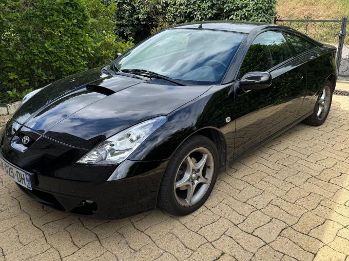 Toyota Celica 1.8 TS essence de 2001