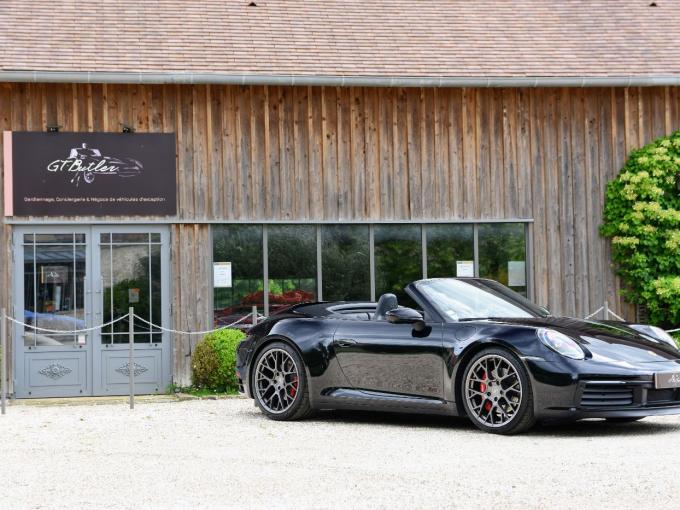 Porsche 992 Carrera 4S Cabriolet / Sortie d'entretien / Carnet de 2019